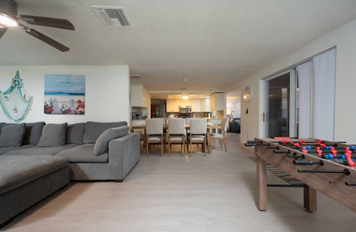 Holiday House | Coastal Family Escape with Private Pool Near Beaches