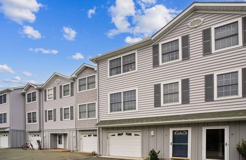 Bethany Beach House | Coastal Getaway at a 4 bedroom Villa in Salt Pond
