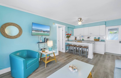 Bradenton Beach Apartment | Coastal Getaway Retreat –Steps to the Beach! 1BR/1BA. Sleeps 2. In 4-Plex. Pool