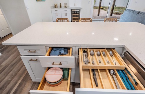 Wexford Leas House | Coastal Getaway with RV/Boat parking + MIL suite!