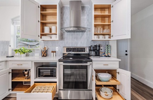 Wexford Leas House | Coastal Getaway with RV/Boat parking + MIL suite!