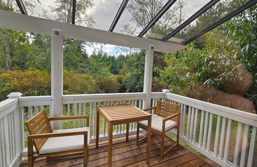 Gibsons Apartment | Coastal Hideaway Private Suite