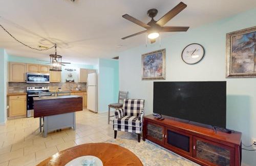 South Venice House | Coastal Hideaway