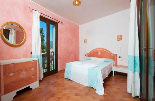 Campulongu Apartment | Coastal Hideaway with Pool