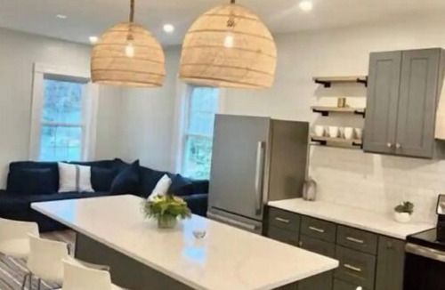 Marblehead House | Coastal Home in Prime location! Sleeps 14!