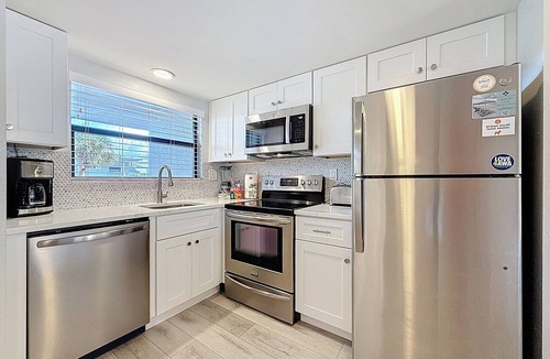Belle Vista Condo | Coastal Oasis | Beachfront + Prime Spot