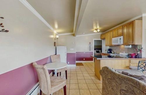Copalis Beach Condo | Coastal oceanfront condo with shared hot tub & beach trail access, dog friendly