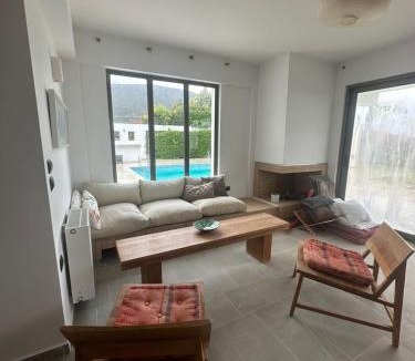 Koutsoupia House | Coastal Pool Hideaway
