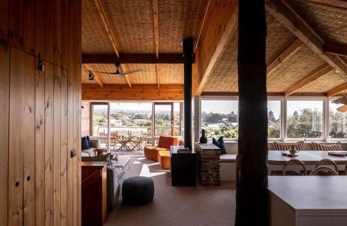 Encounter Bay Ski Chalet | Coastal Tree House- Short Stroll to Beach