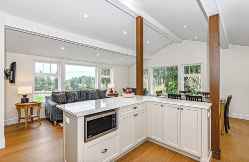 Cobble Hill House | Cobble Hill Winery Guest House