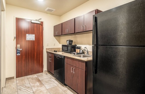 Cozad Hotel | Cobblestone Hotel & Suites - Cozad
