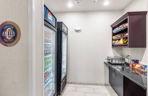 Pulaski Hotel | Cobblestone Hotel & Suites – Pulaski/Green Bay