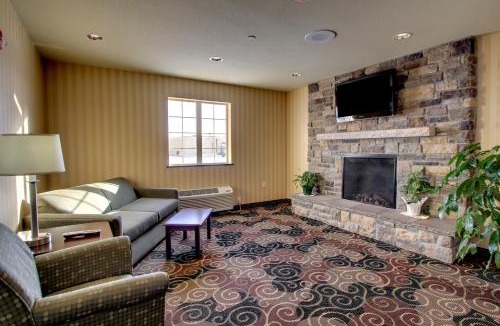 Carrington Hotel | Cobblestone Inn & Suites - Carrington