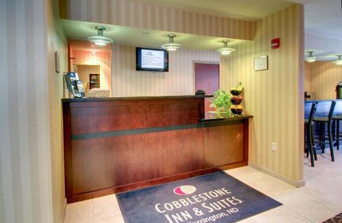 Carrington Hotel | Cobblestone Inn & Suites - Carrington