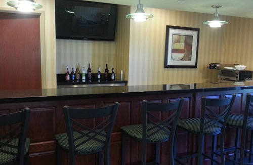 Bloomfield Hotel | Cobblestone Inn & Suites - Bloomfield