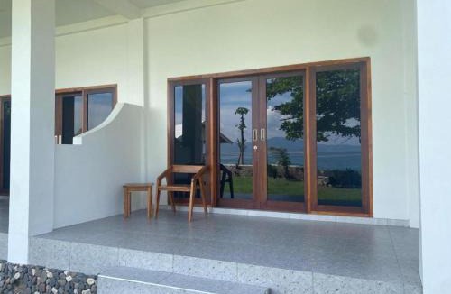 Hu'u House | Cobblestone Surf House