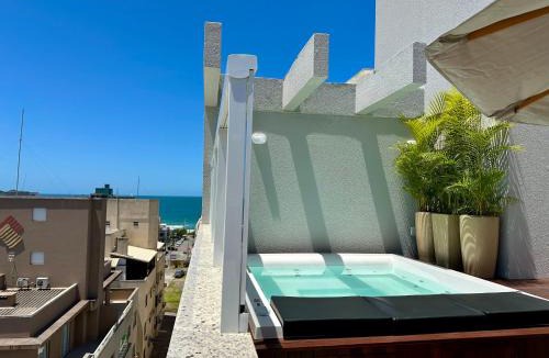 Bombas Apartment | Cobertura finamente mobiliada com jacuzzi