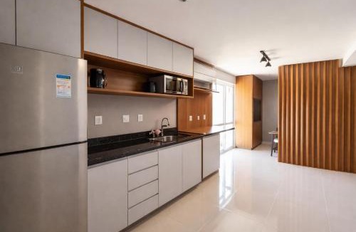 Vargem Grande Apartment | Cobertura Linear no Recreio - Varanda Grande, Vista Montanhas, Próx Praia, Garagem, Acomoda até 4 pessoas
