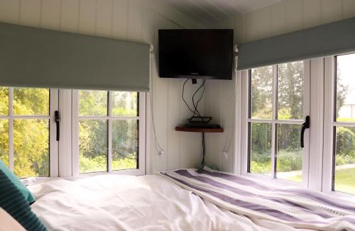 West Ashling House | Cobo Cottage