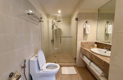 Dumaguete Hotel | Coco Grande Hotel