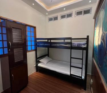 Santa Cruz Hostel | Coco Manila Hostel