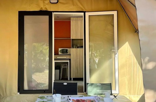 Saint-Rome-de-Tarn House | Coco Sweet (Serves 4)