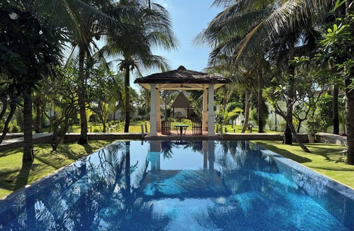 East Ham Tien Beach Villa | Coco Villa