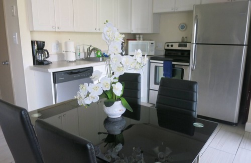 Cocoa Beach Condo | COCOA BEACH ESCAPE IN OCEANFRONT COMPLEX POOL & BEACH ACCESS GROUND FLOOR CONDO