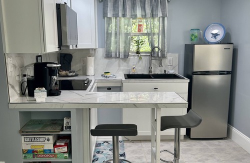 Cocoa West House | Cocoa, Beach house