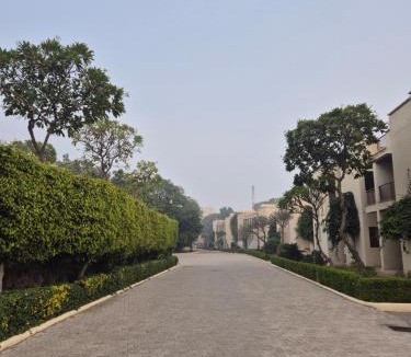 Bissar Akbarpur Apartment | Cocoa Bliss