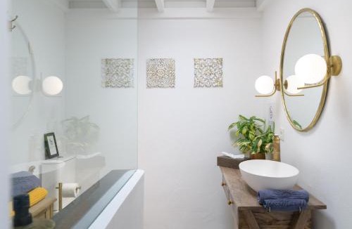 Guatiza Apartment | CocoMar II- Luxurious loft, just the ocean and volcano