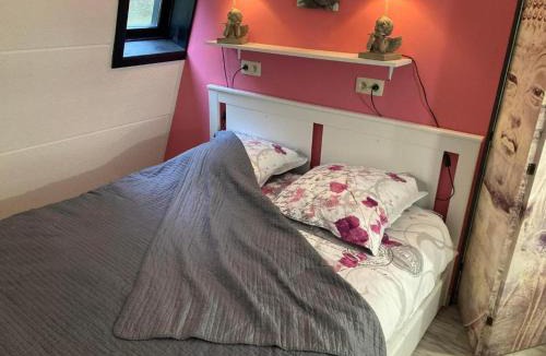 Hastiere-Lavaux Ski Chalet | cocon douillet avec chaleur ambiante du poêle à pellets
