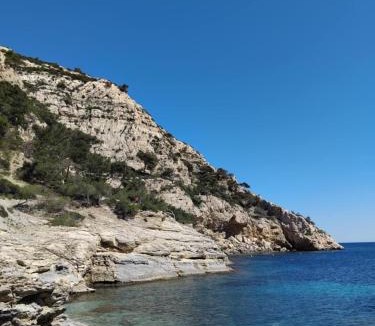 La Joliette Apartment | Cocon marseillais Silo balcon, clim & parking