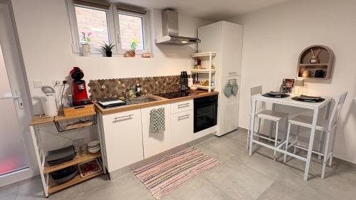 Wittenheim Apartment | Cocon urbain , bel appartement entièrement équipé, entrée privée, parking