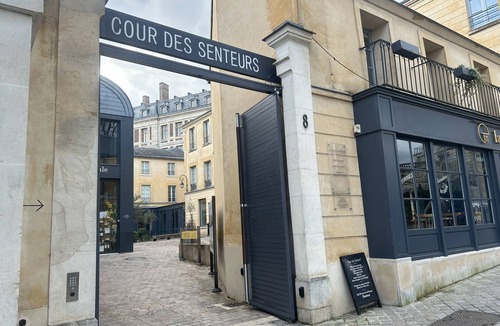 Saint-Louis Apartment | Cocon Versaillais