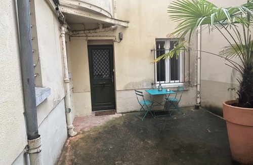 Saint-Louis Apartment | Cocon Versaillais