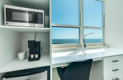 Coconut Grove Hotel | Coconut Grove Bayview unit Parking Included