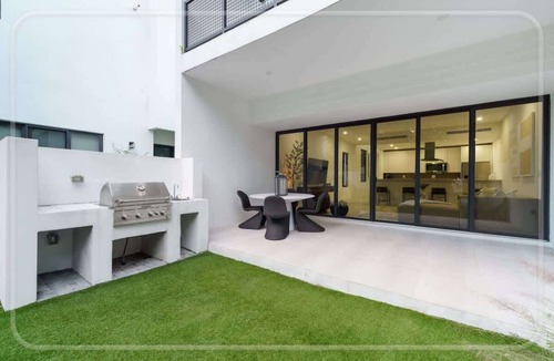 Southwest Coconut Grove Condo | Coconut Grove Family Villa, Pool, Grill & Gated