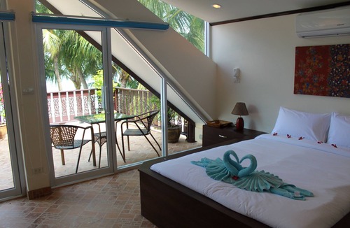 Bang Po Villa | Coconut Laguna Villas
