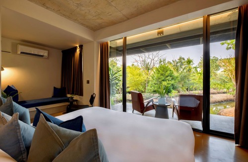 Bang Krasop Hotel | Coconut Lane Bangkok