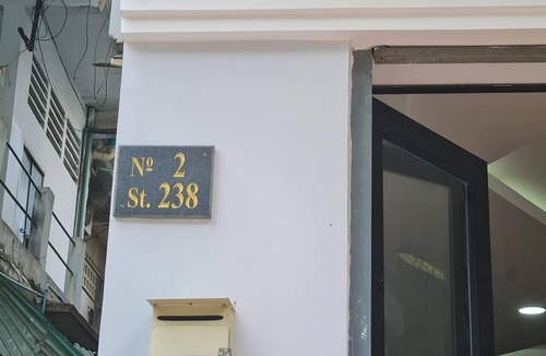 Phnom Penh City Centre House | Cocoon Rainbow Residence