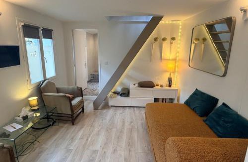 Verneuil-sur-Seine Apartment | Cocooning studio - Old Verneuil sur Seine