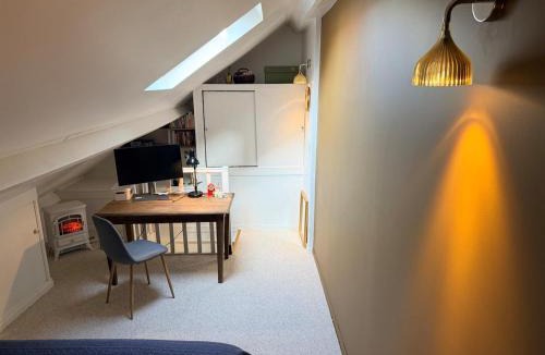 Verneuil-sur-Seine Apartment | Cocooning studio - Old Verneuil sur Seine