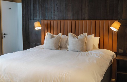 Old Town Hostel | CODE - The Court, Edinburgh