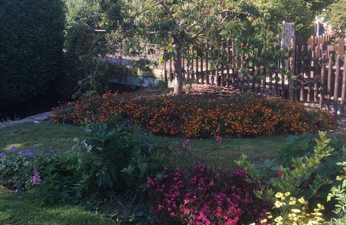 Ernes House | Coeur de Combray, sleeps 44 with pool & function space set in beautiful gardens