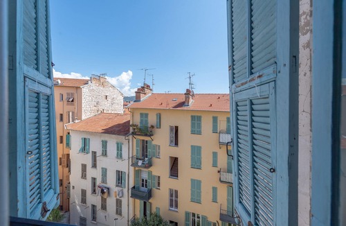 Vernier Apartment | Coeur de Nice, charme Authentique Niçois, terrasse.