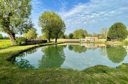 Sambreville House | Coeur Nature Private estate with view, wood-fired sauna and Jacuzzi.