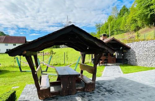 Bran House | Colț Viu Cabana