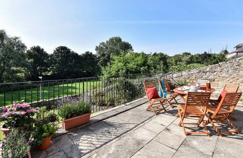 Coldstream Cottage | COLDSTREAM COACH HOUSE - Tweed fishing, golf & river walks, village pubs nearby