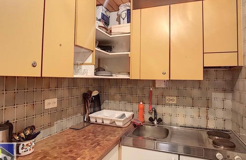 Leysin Apartment | Colina 100 Large studio (47m2) for 2 adults, well located close to the skilift and to 5 walking minu